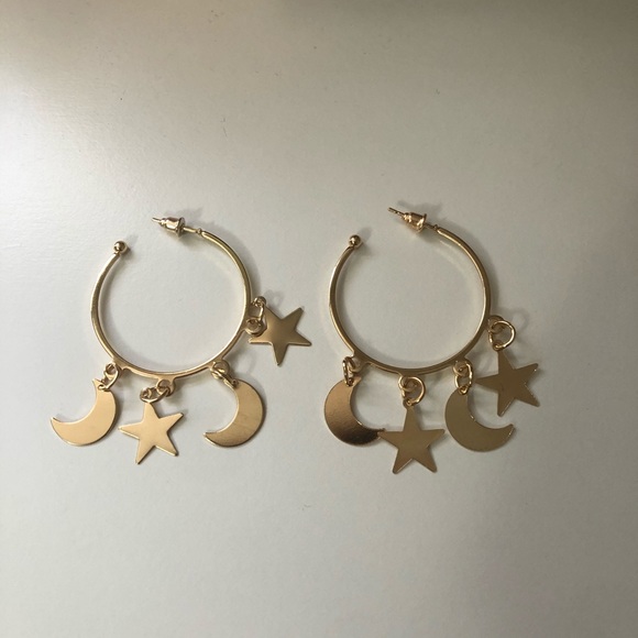 RESTOCK Gold moon and stars charm hoop earrings - Picture 5 of 6